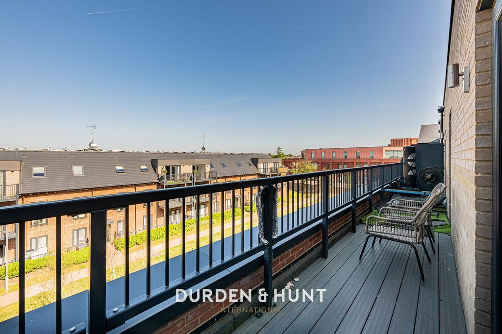Additional image 13 of 2 bed flat for saleFinlay Gardens, Hornchurch RM12