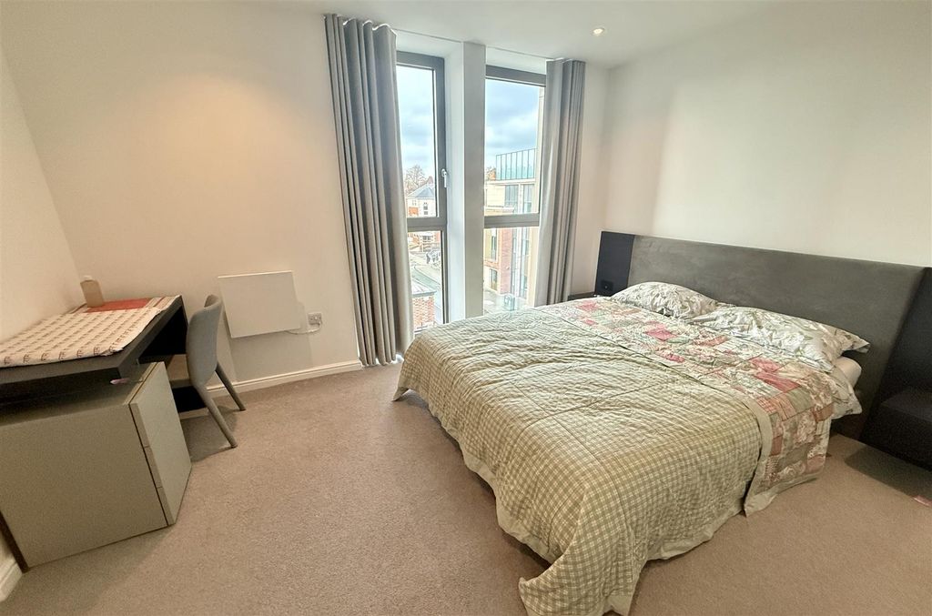 Additional image 10 of 3 bed flat for saleHope Square, Altrincham WA14