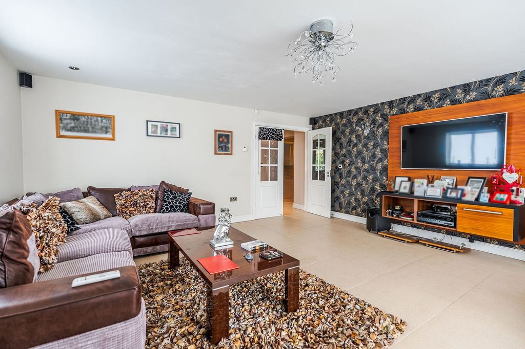 Additional image 3 of 6 bed detached house for saleLea Road, Batley WF17