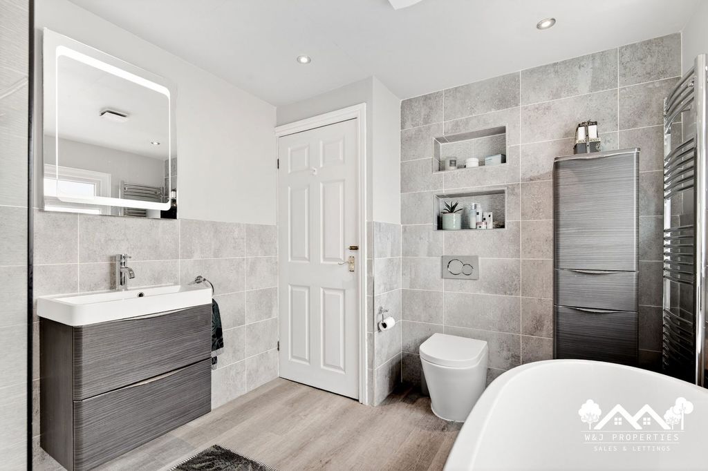 Additional image 35 of 3 bed semi-detached house for saleGrafton Avenue, Baxenden, Accrington BB5
