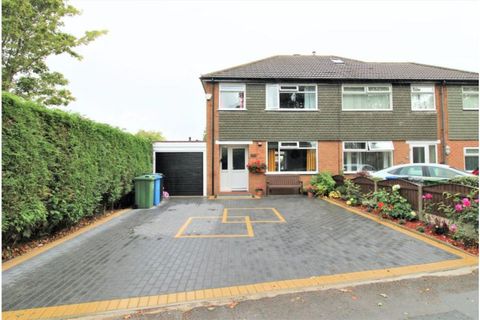 Bradfield Road, Manchester M41