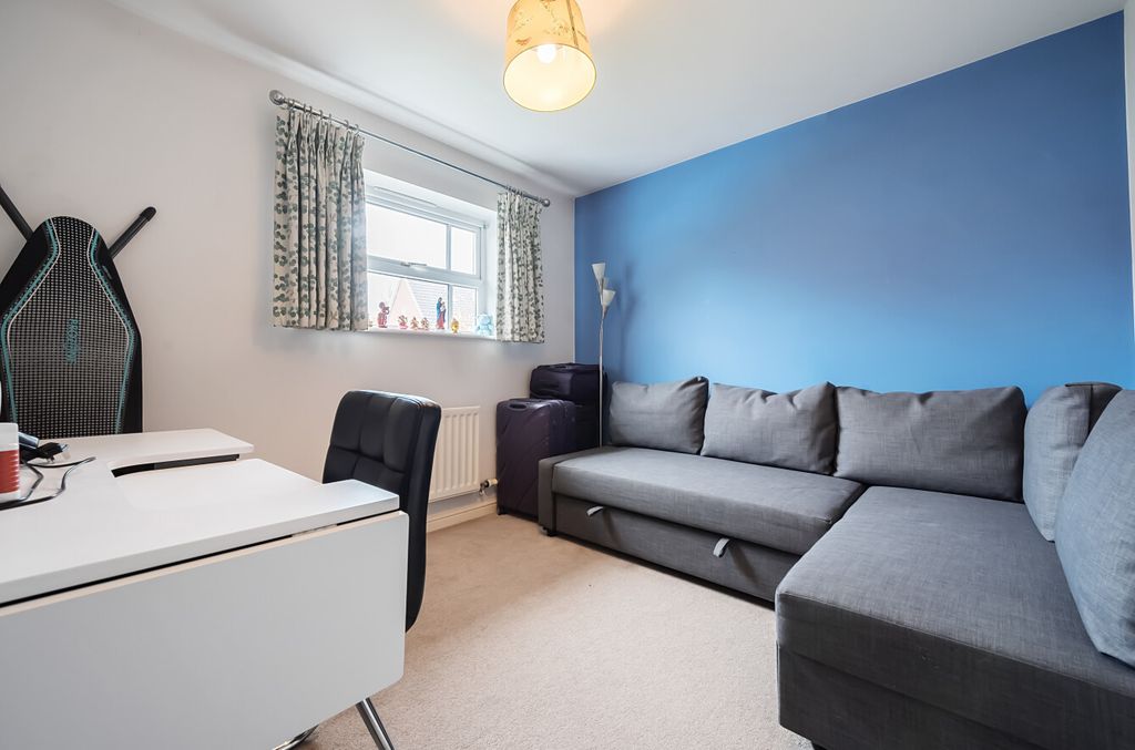 Additional image 18 of 5 bed detached house for saleArbery Way, Arborfield, Reading, Berkshire RG2