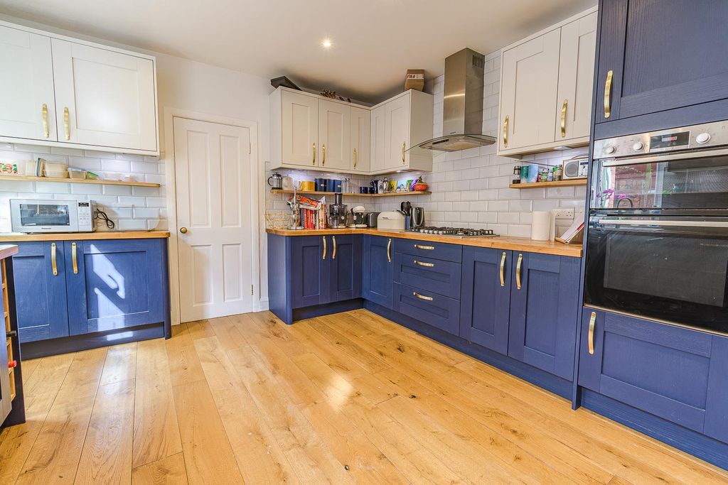 Additional image 28 of 4 bed semi-detached house for saleRomilly Road, Barry CF62