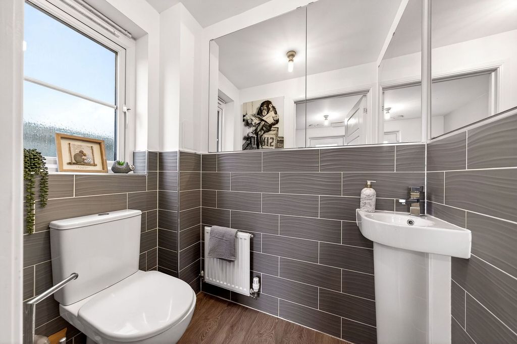 Additional image 10 of 4 bed detached house for saleLang Gardens, Bathgate EH48