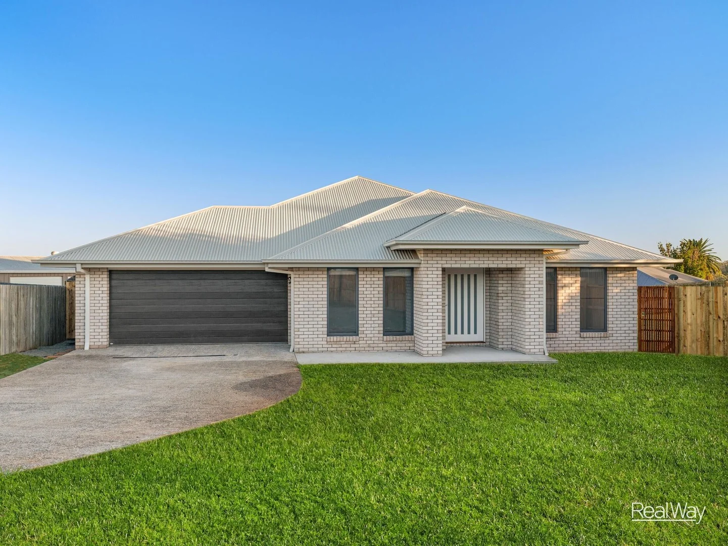 17 Plover Court, Highfields QLD 4352