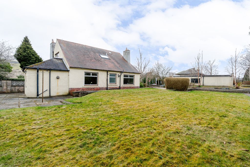 Additional image 2 of 5 bed detached house for saleThe Gables, 16 Lanark Road West, Currie, Edinburgh EH14