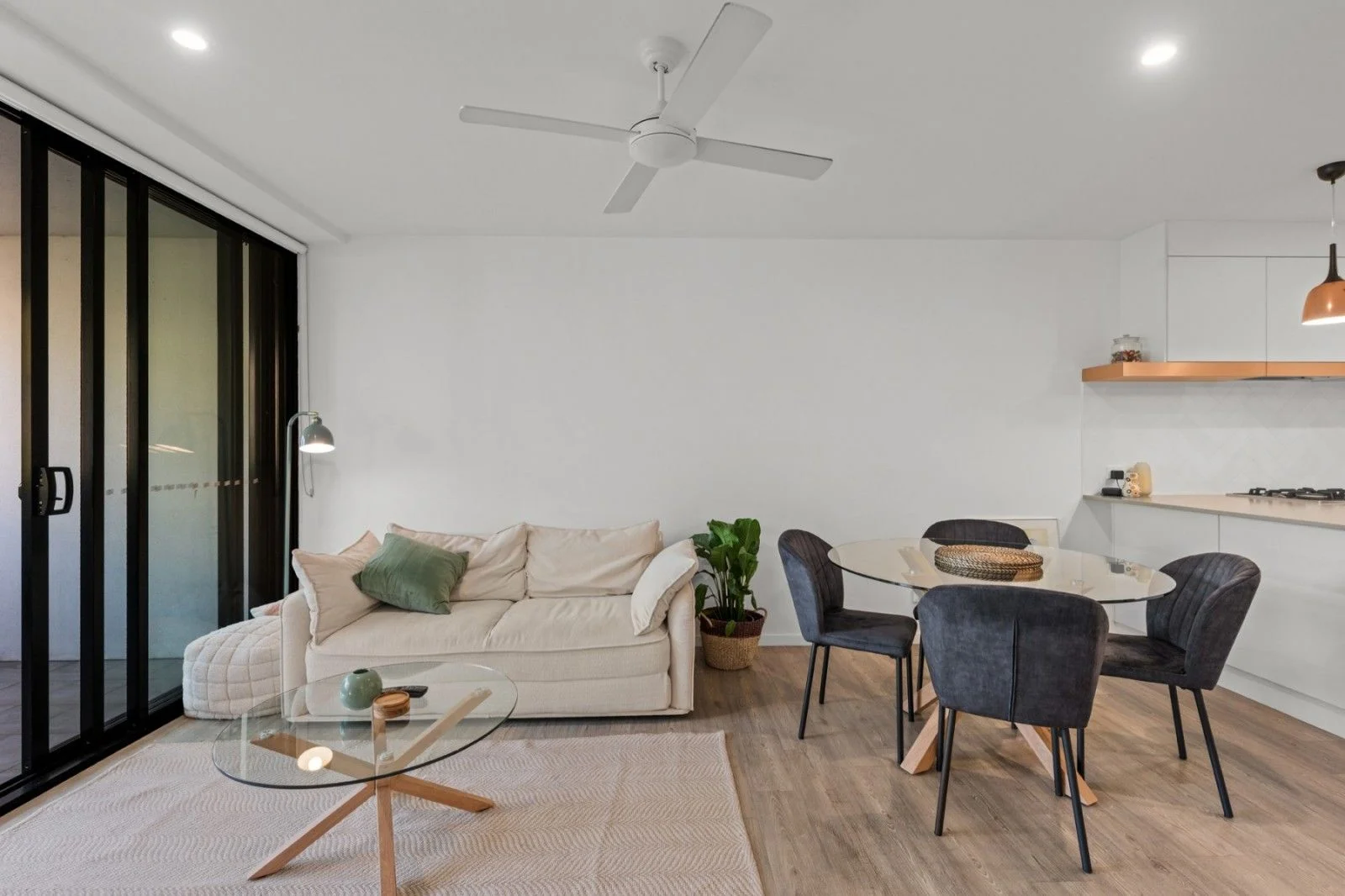 Additional image 8 of ID:21173734/88 Waldheim Street, Annerley QLD 4103