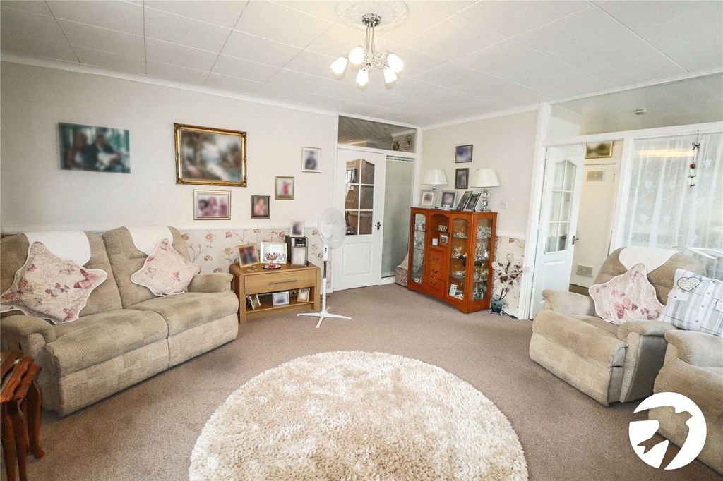 Additional image 4 of 3 bed flat for saleUpper Park Road, Belvedere DA17
