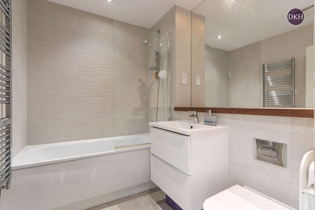 Additional image 15 of 3 bed semi-detached house for saleWoodside Road, Abbots Langley, Hertfordshire WD5
