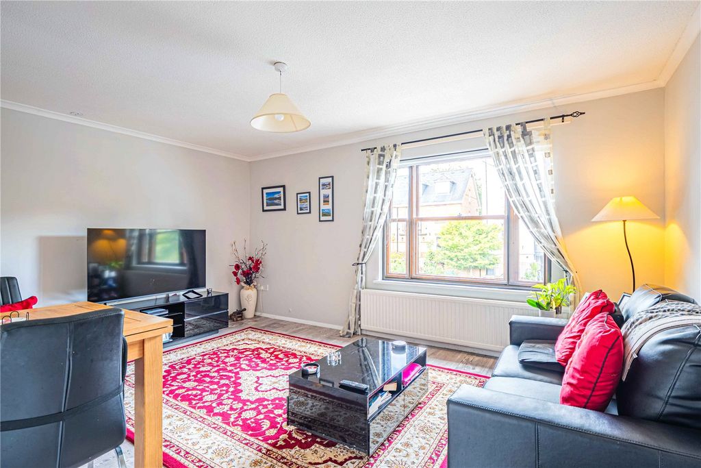 Additional image 2 of 2 bed maisonette for saleBridge Street, Berkhamsted, Hertfordshire HP4