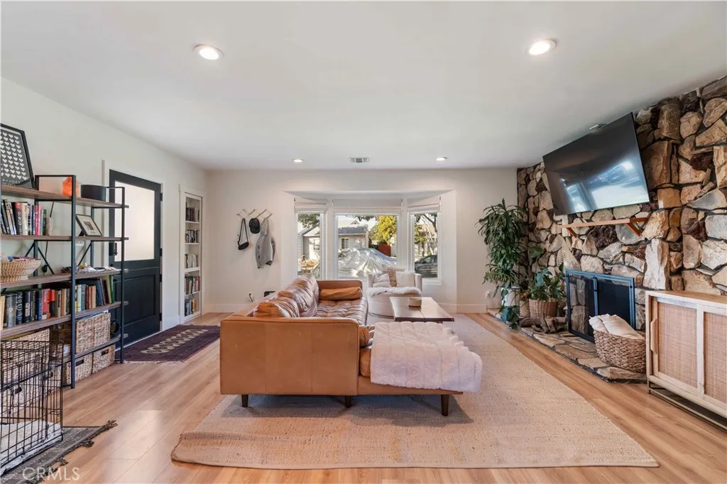 Additional image 32 of 5824 Compass Drive, Los Angeles, CA 90045