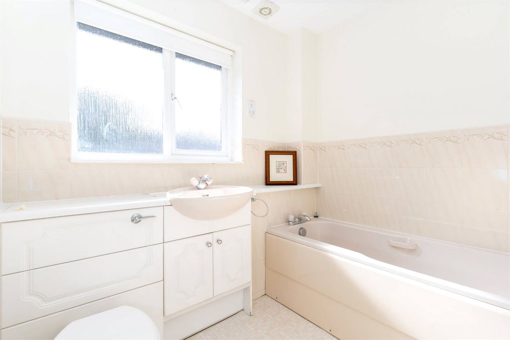 Additional image 19 of 3 bed property for saleBavelaw Gardens, Balerno EH14