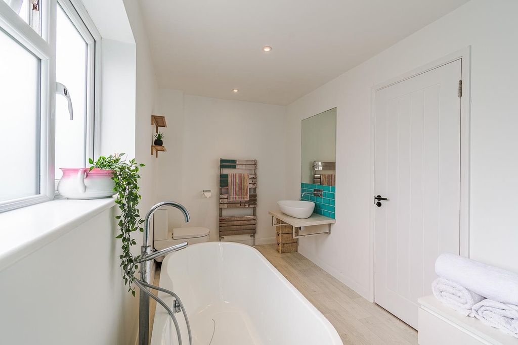 Additional image 20 of 4 bed terraced house for saleMarine Drive, Barry CF62