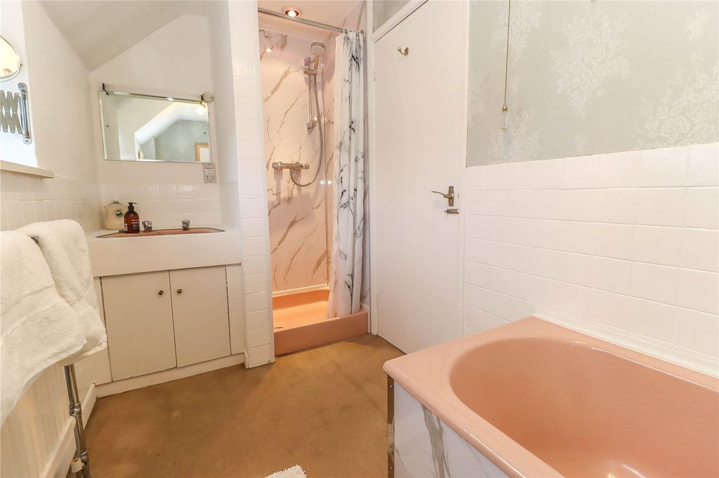 Additional image 18 of 5 bed link detached house for saleYew Tree Close, Goodworth Clatford, Andover, Hampshire SP11