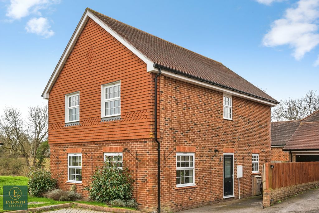 4 bed detached house for saleHenshaw Way, Billingshurst RH14