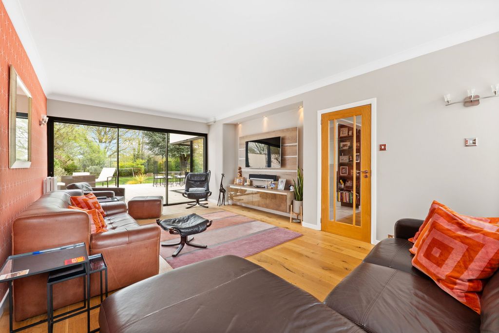 Additional image 10 of 4 bed detached house for saleGilhams Avenue, Banstead SM7