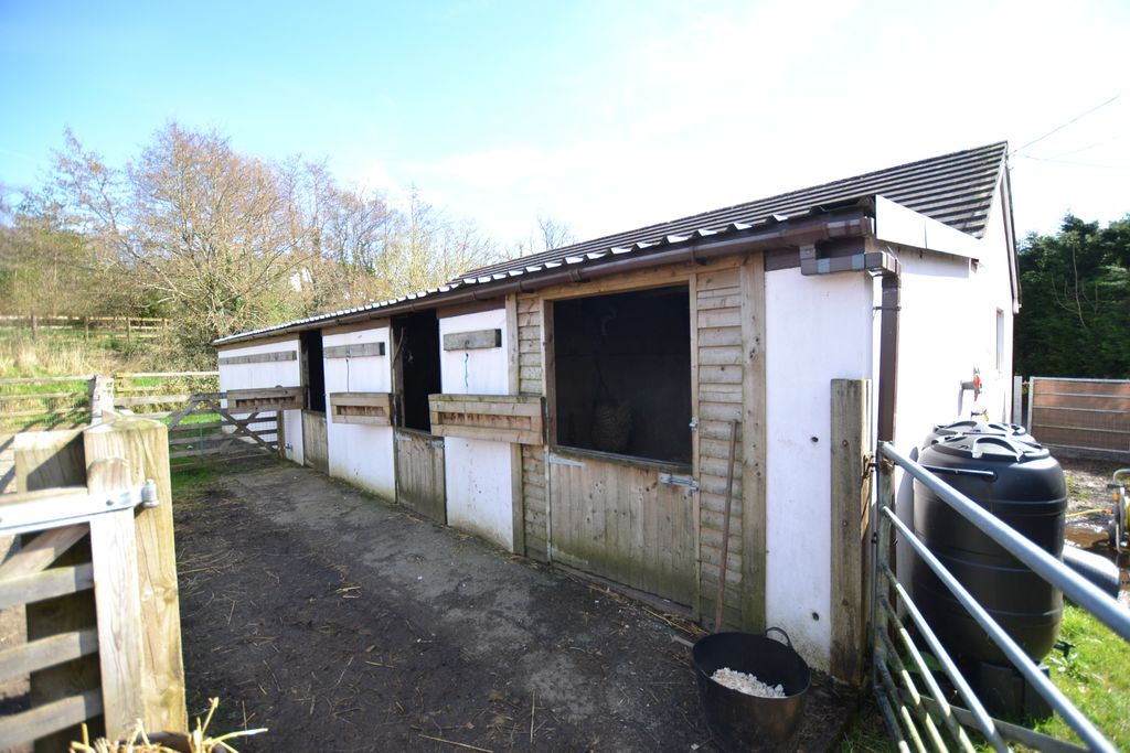 Additional image 4 of 5 bed detached house for saleHeol Ddu, Ammanford SA18