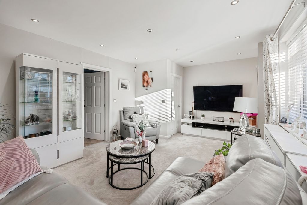 Additional image 6 of 5 bed bungalow for saleGlenborough Avenue, Bacup, Lancashire OL13