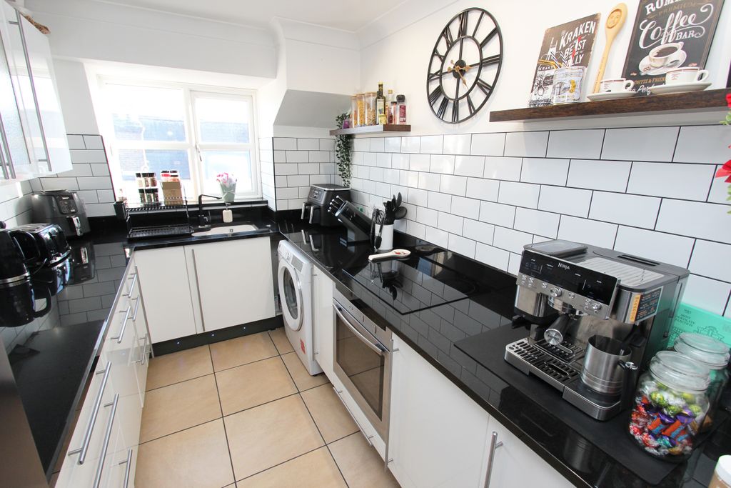 Additional image 3 of 2 bed flat for saleRobert Court, 35 Crook Log, Bexleyheath DA6