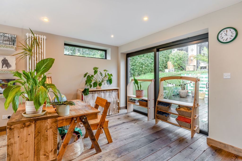 Additional image 9 of 4 bed semi-detached house for saleOld Village Road, Barry CF62