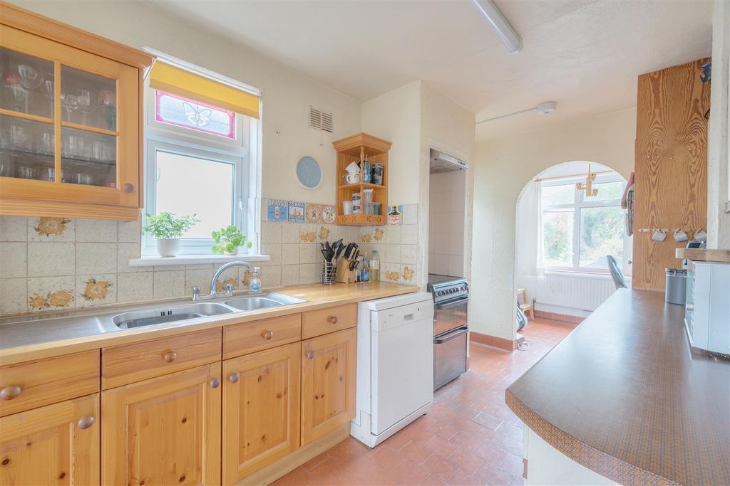 Additional image 11 of 4 bed detached house for saleWest Farm Avenue, Ashtead KT21