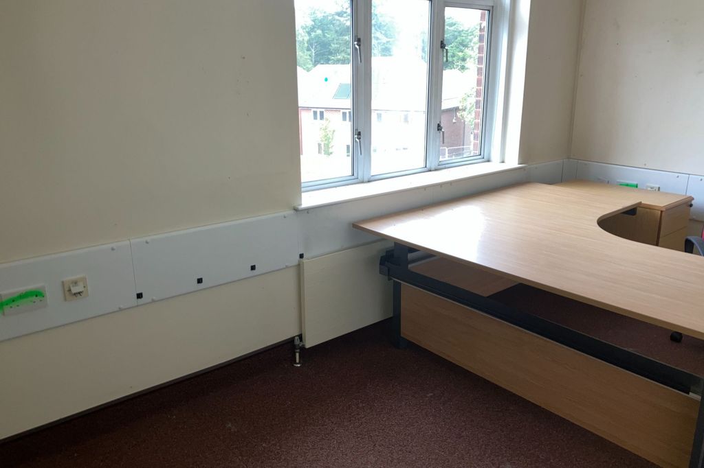 Additional image 9 of Mobile/park home for saleShoe Lane, Aldershot GU11