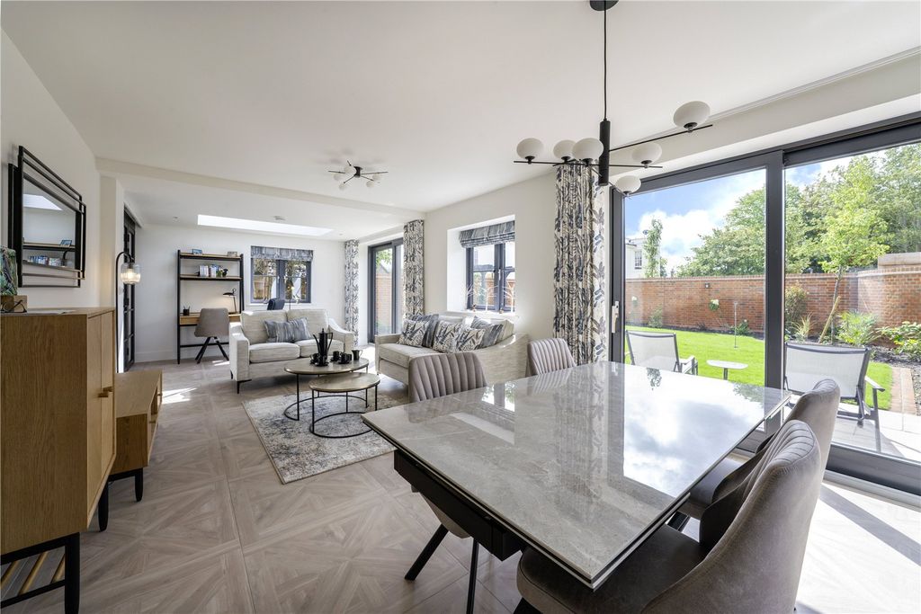 Additional image 3 of 2 bed detached house for saleThe Gatehouse, Millwood, Emsworth, West Sussex PO10