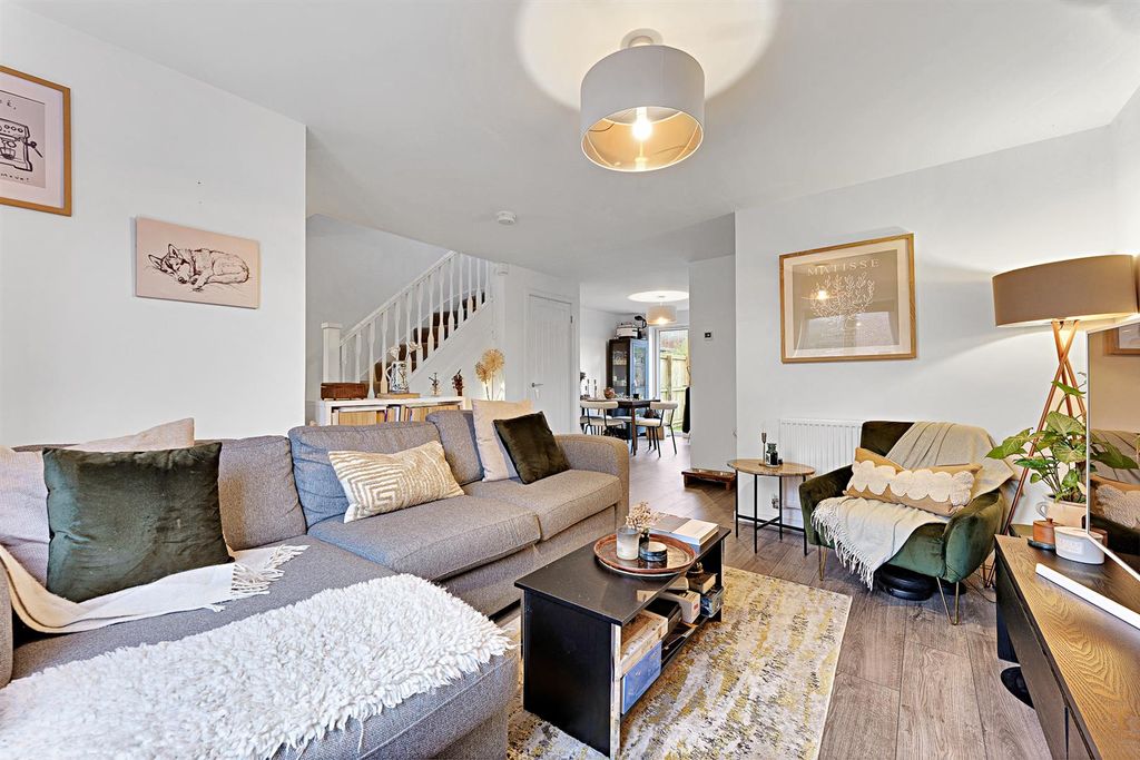 Additional image 8 of 3 bed semi-detached house for saleWoodyard Avenue, Chesterfield S41