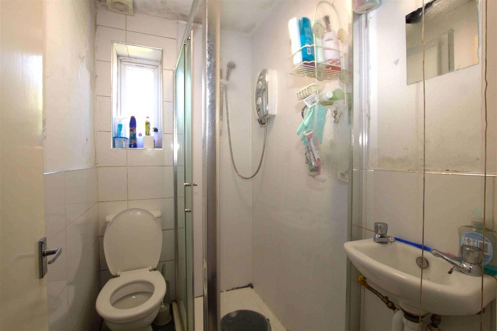 Additional image 6 of 2 bed flat for saleBroadwell Road, Middlesbrough TS4