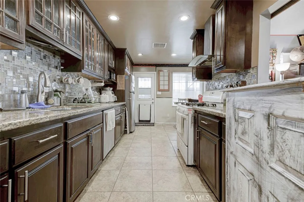 Additional image 20 of 1029 E Galatea St, Azusa, CA 91702