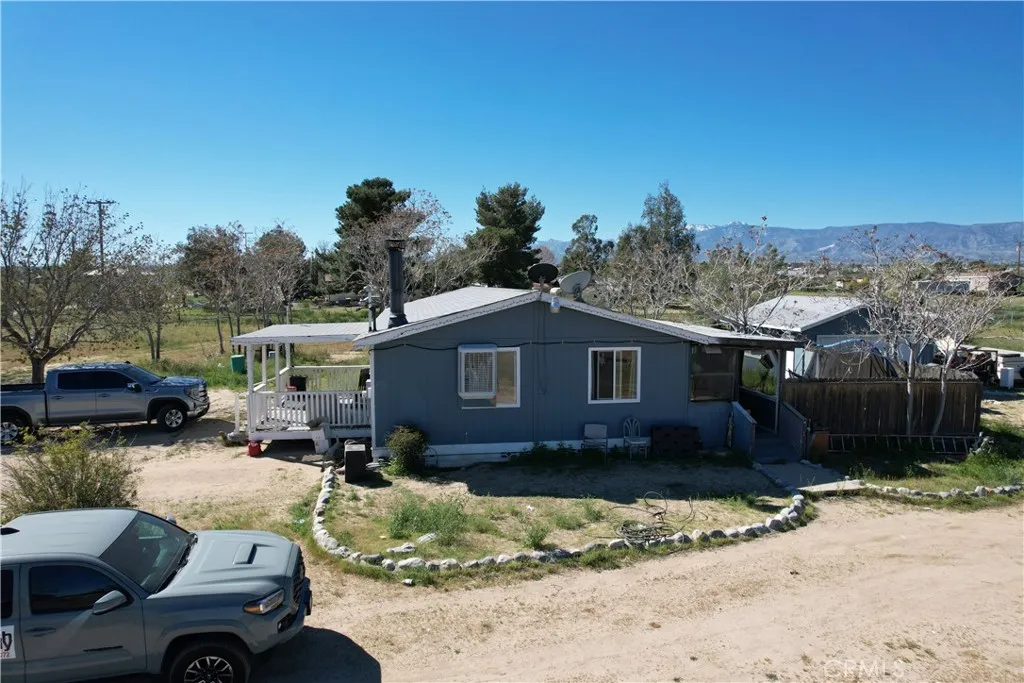 12324 Eaby Rd, Phelan, CA 92371 photo 4