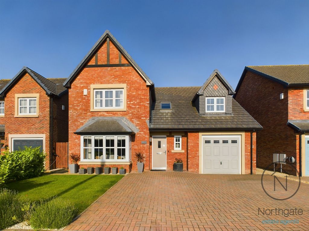 4 bed detached house for saleVickers Close, Middleton St. George DL2