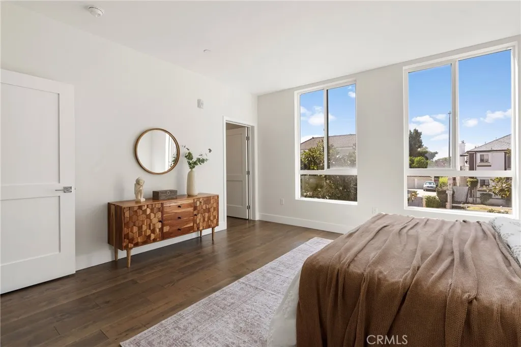Additional image 48 of 3715 San Marino Street Unit 105, Los Angeles, CA 90019