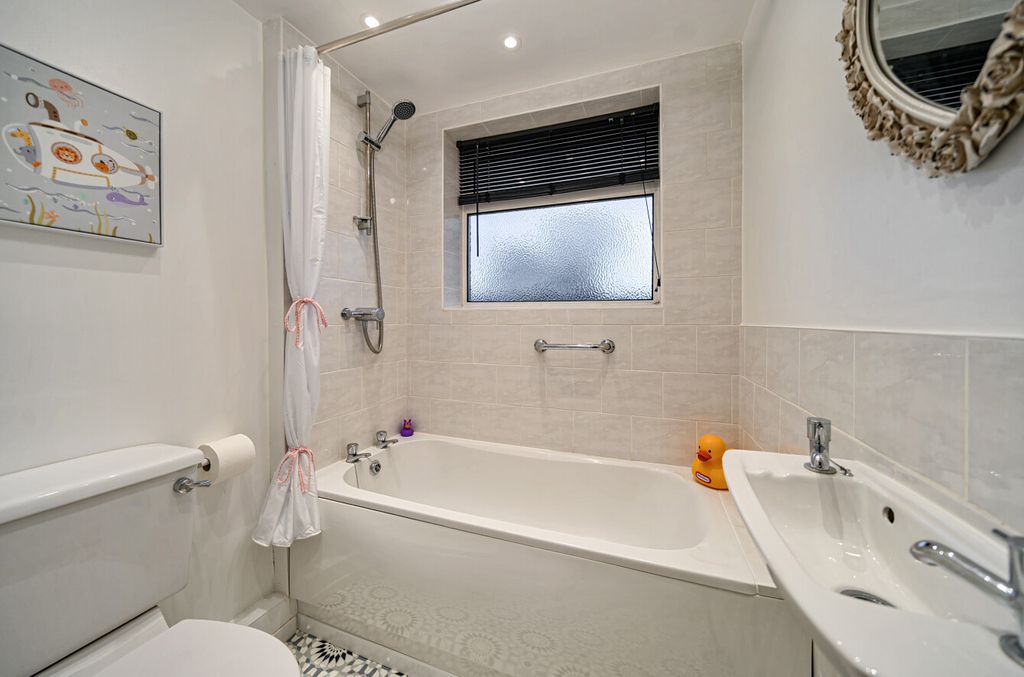 Additional image 13 of 4 bed semi-detached house for saleWhitedown Lane, Alton GU34