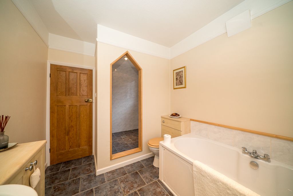 Additional image 13 of 4 bed detached house for saleWest Road, Berkhamsted HP4