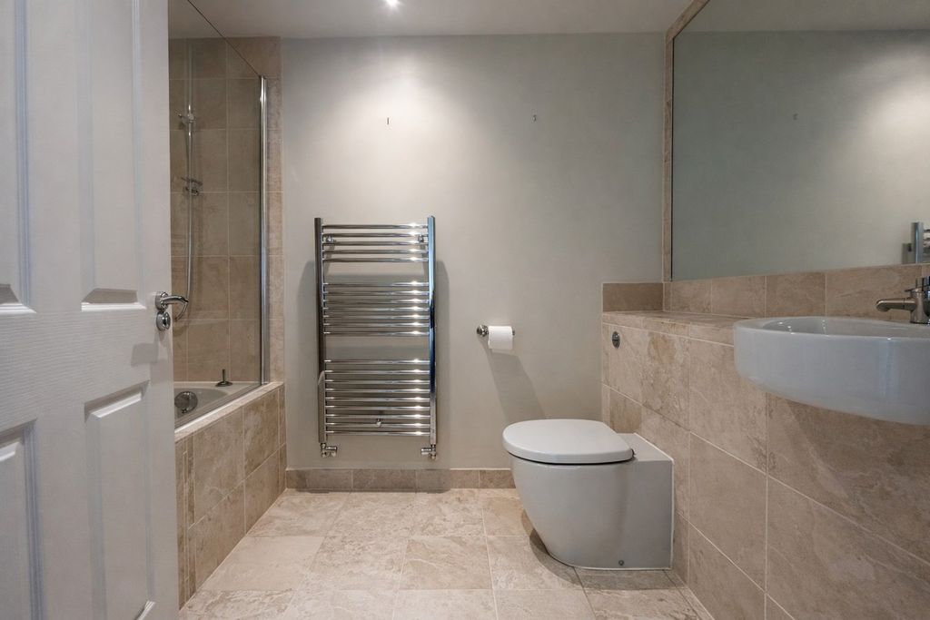 Additional image 5 of 3 bed flat for sale2 Egerton Road, Bexhill On Sea TN39