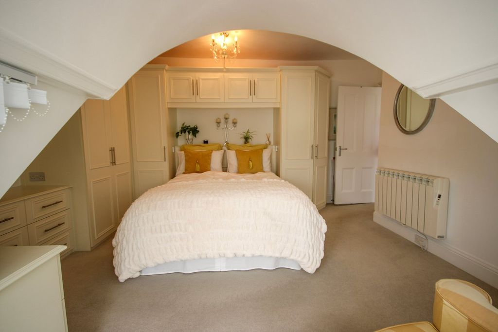 Additional image 7 of 1 bed flat for saleLa Route De St Aubin, St Helier JE2