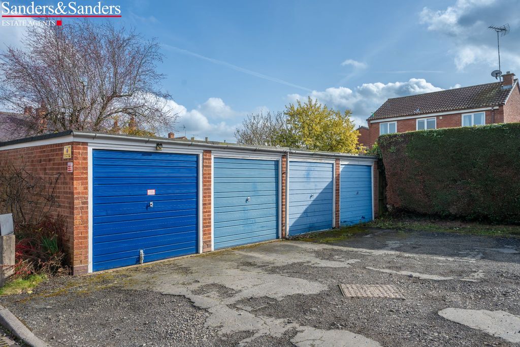 Additional image 17 of 2 bed terraced house for saleIcknield Row, Alcester B49