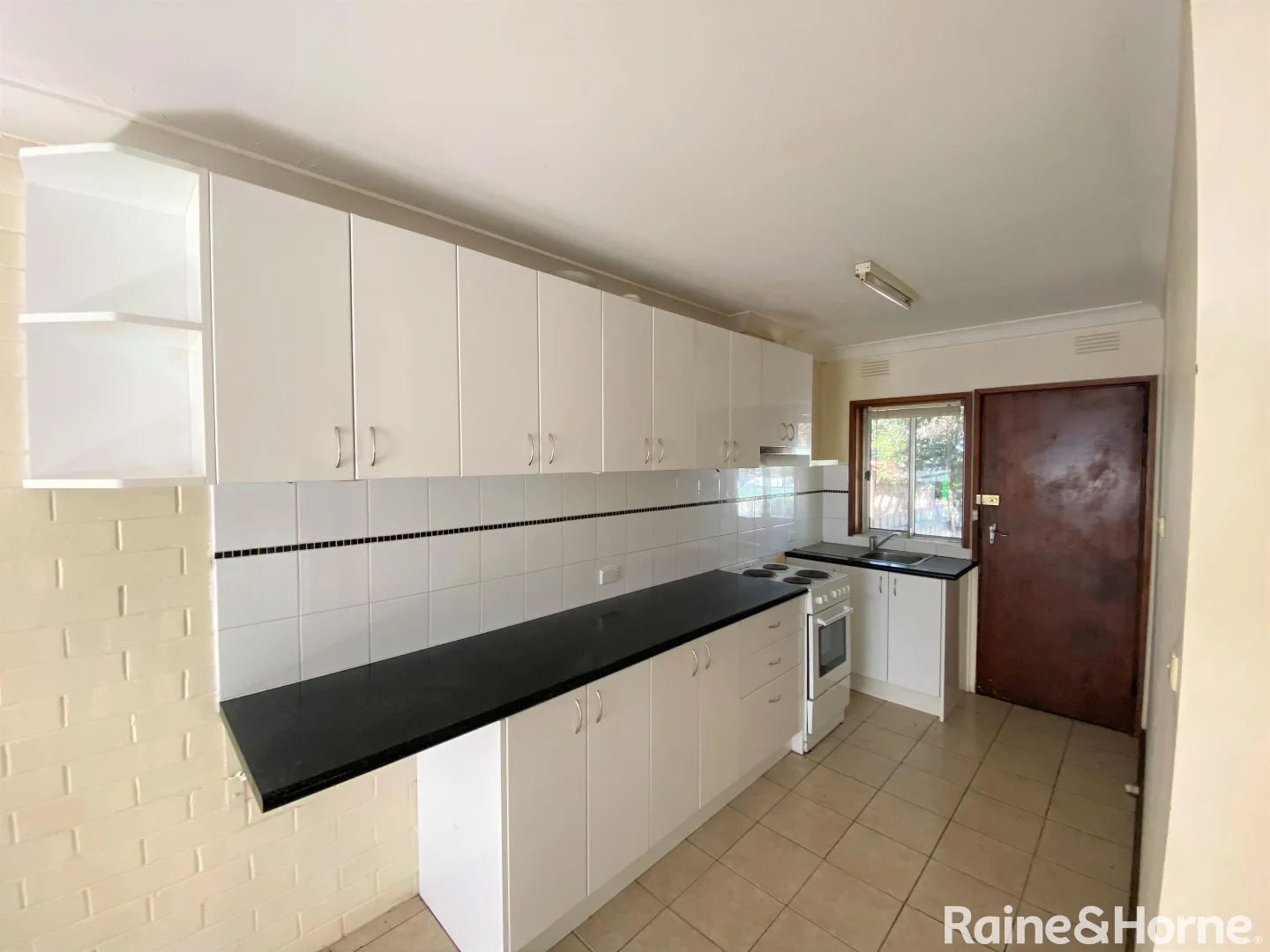 Additional image 3 of 2/6 Joyes Place, Tolland NSW 2650