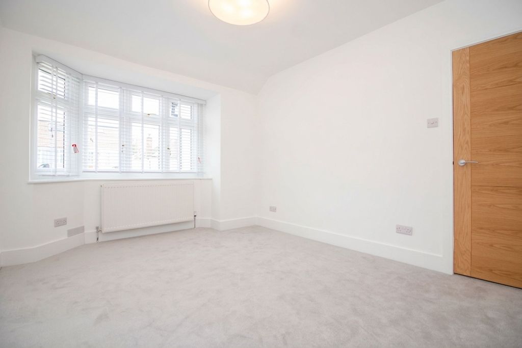 Additional image 10 of 4 bed semi-detached bungalow for saleSt Georges Drive, Carpenders Park, Watford WD19