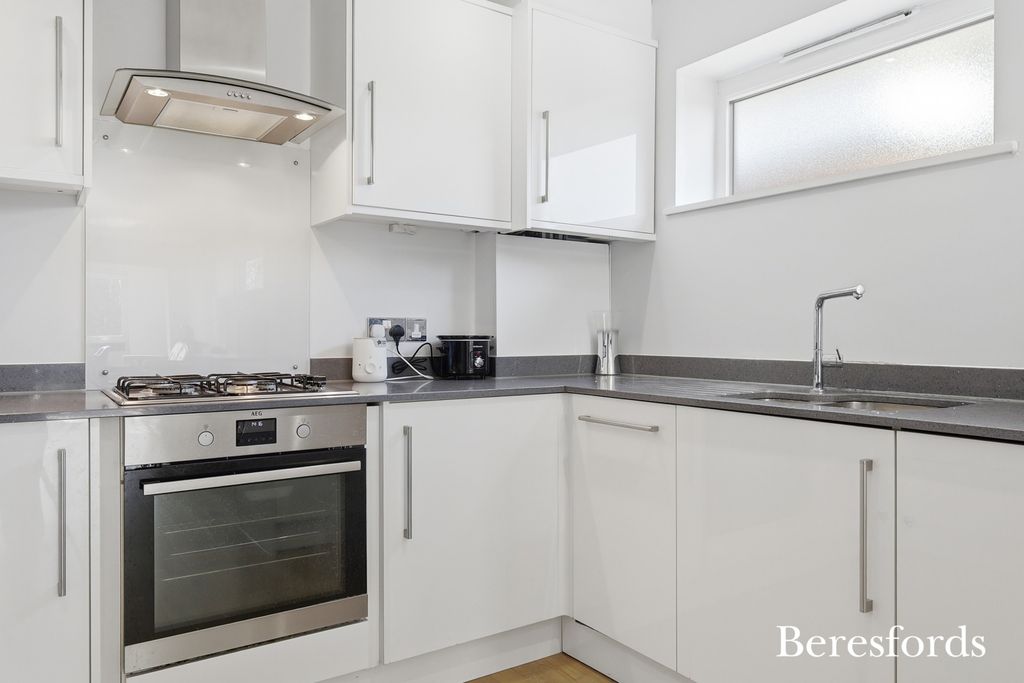 Additional image 22 of 2 bed flat for saleUpminster Road, Upminster RM14