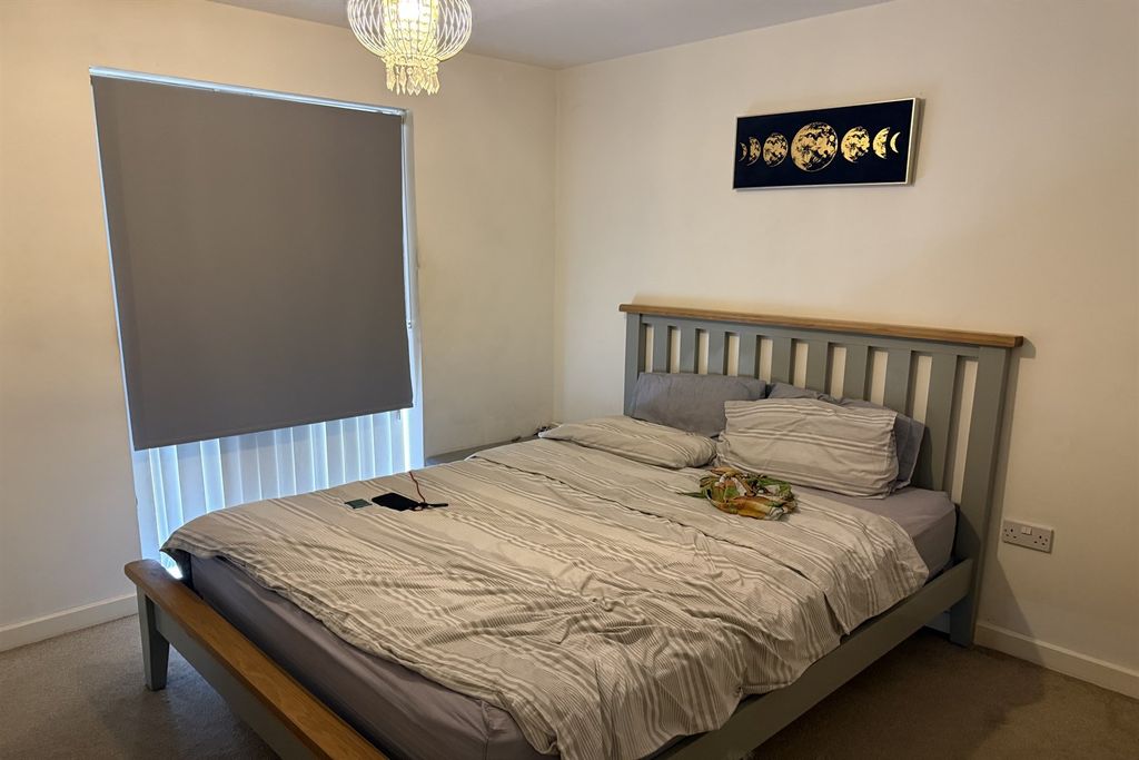 Additional image 6 of 2 bed flat for saleSaxon House DA17