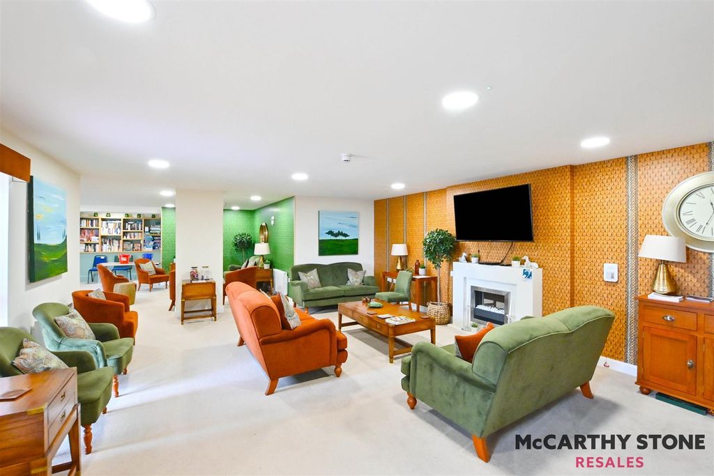 Additional image 12 of 1 bed flat for saleWayfarer Place, The Dean, Alresford, Hampshire SO24