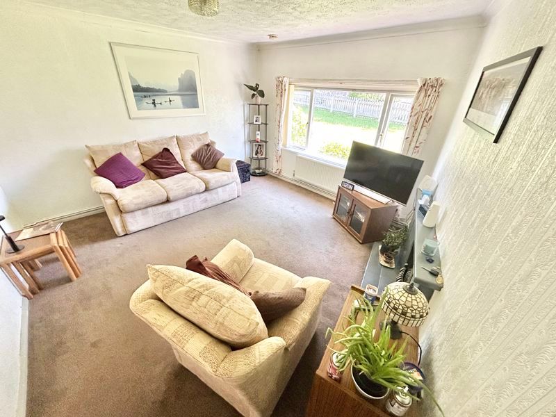 2 bed flat for saleGorlan, Conwy LL32 photo 3