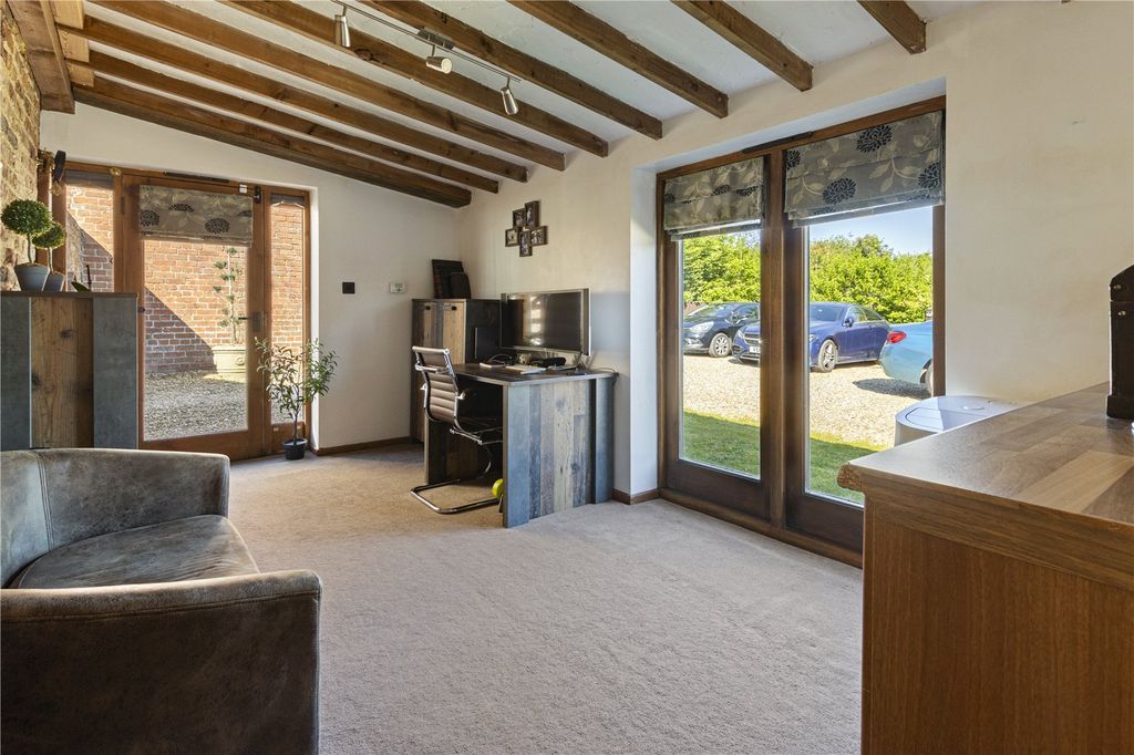 Additional image 17 of 5 bed bungalow for saleLincoln Road, Welton Le Wold, Louth, Lincolnshire LN11