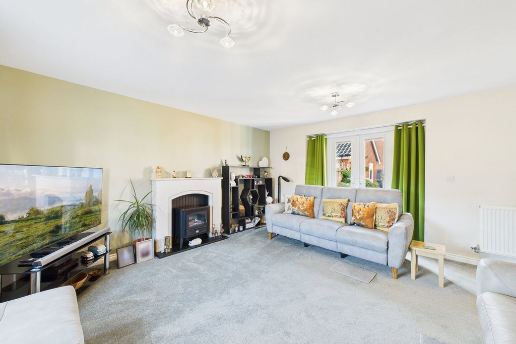 Additional image 4 of 4 bed detached house for saleNuthatch Way, Attleborough NR17