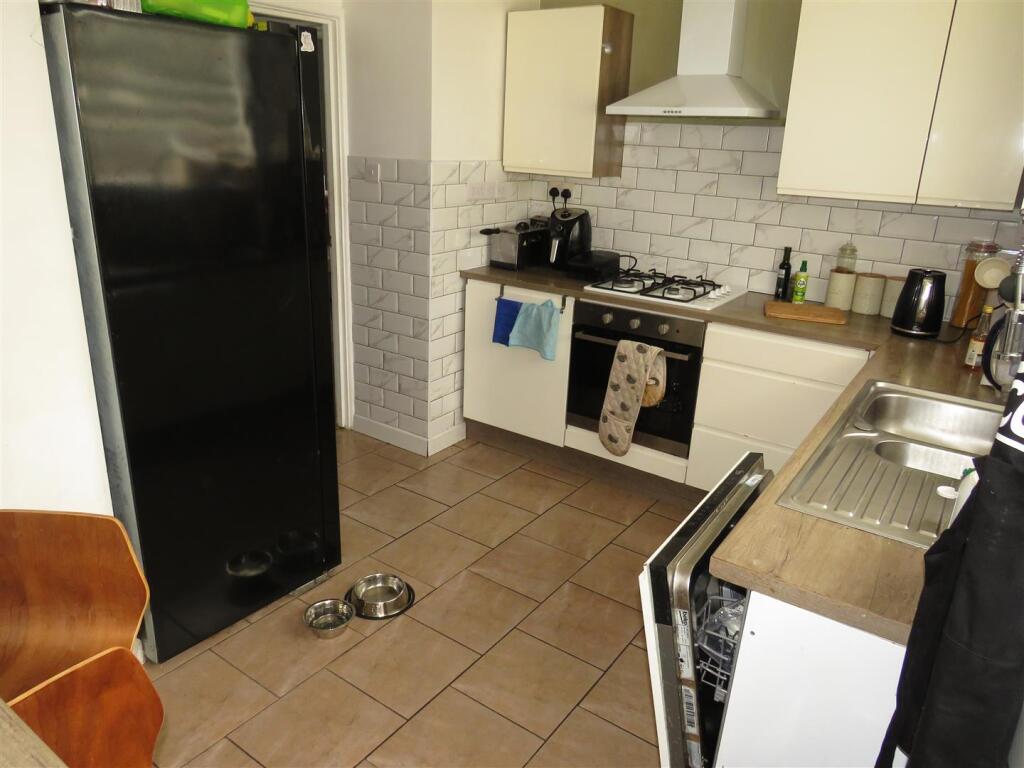 Nearmoor Road, Shard End, Birmingham photo 4