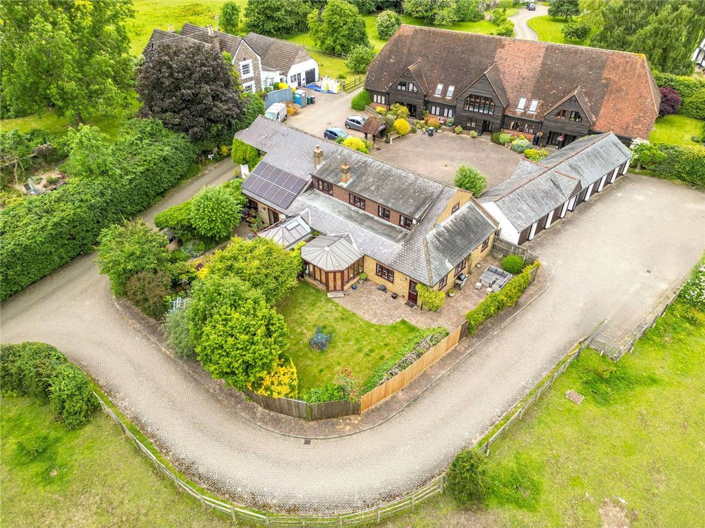 Additional image 34 of 4 bed semi-detached house for saleDairy Way, Abbots Langley WD5