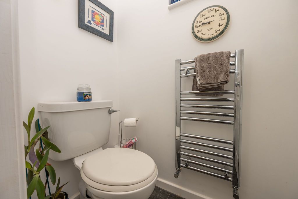 Additional image 18 of 4 bed semi-detached house for saleThrockmorton Road, Alcester B49