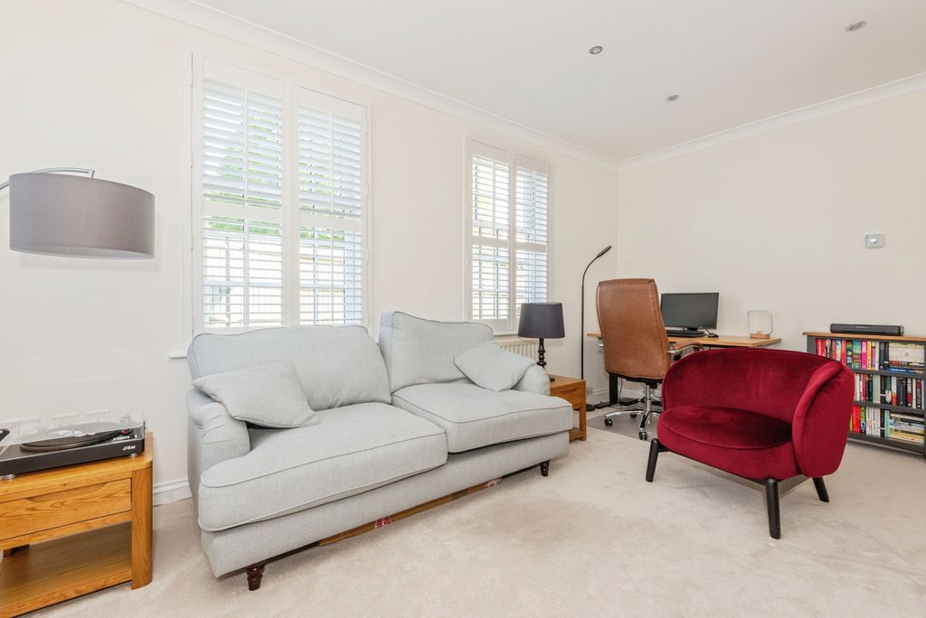 Additional image 6 of 2 bed flat for saleBrighton Road, Banstead SM7